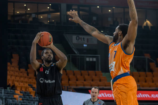 防守压力的 防守压力的